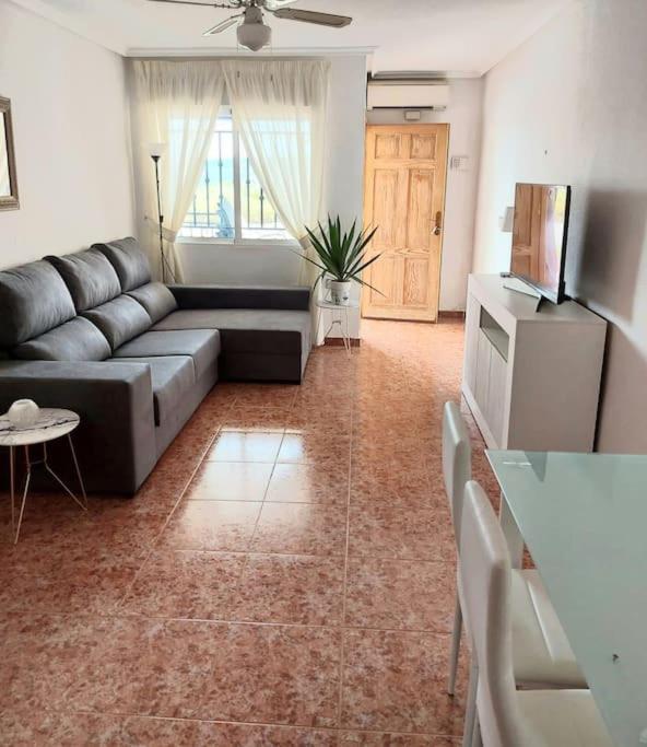 2 Bedroom Apartment. Orihuela. 外观 照片